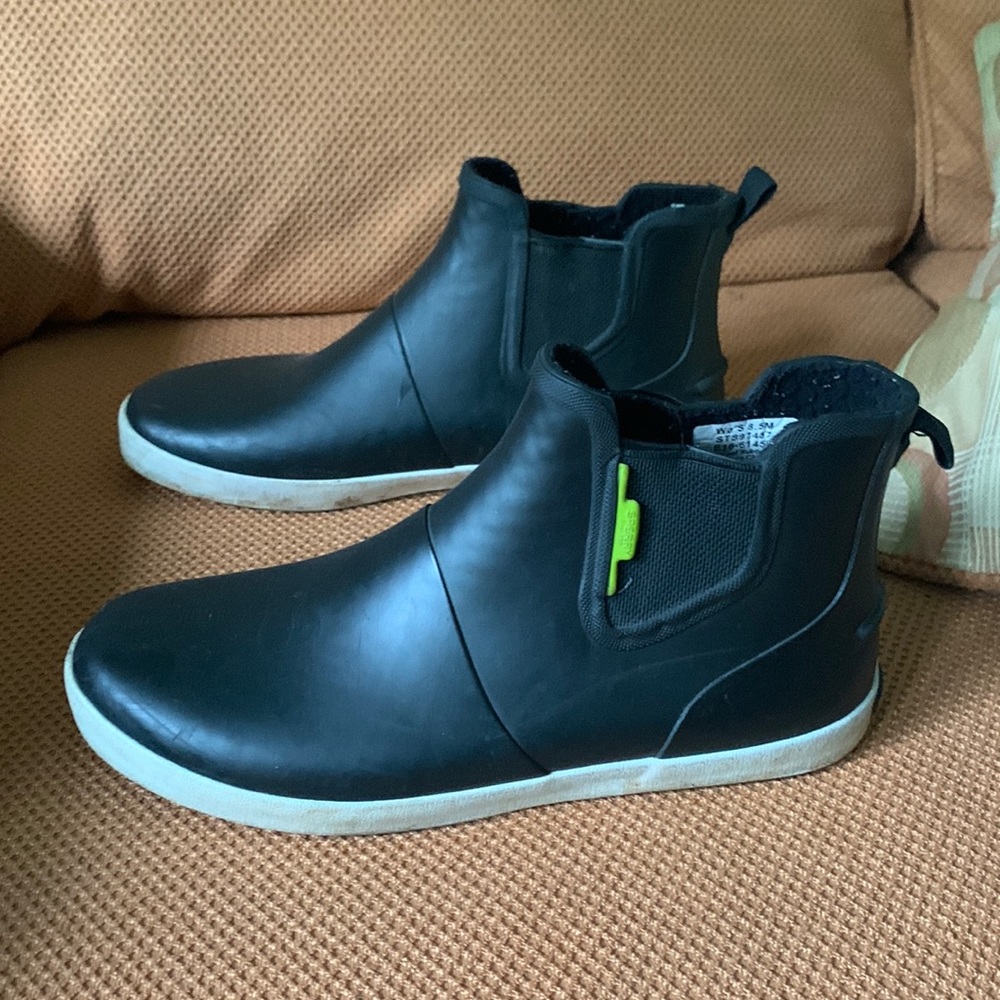 Sperry waterproof chelsea boots